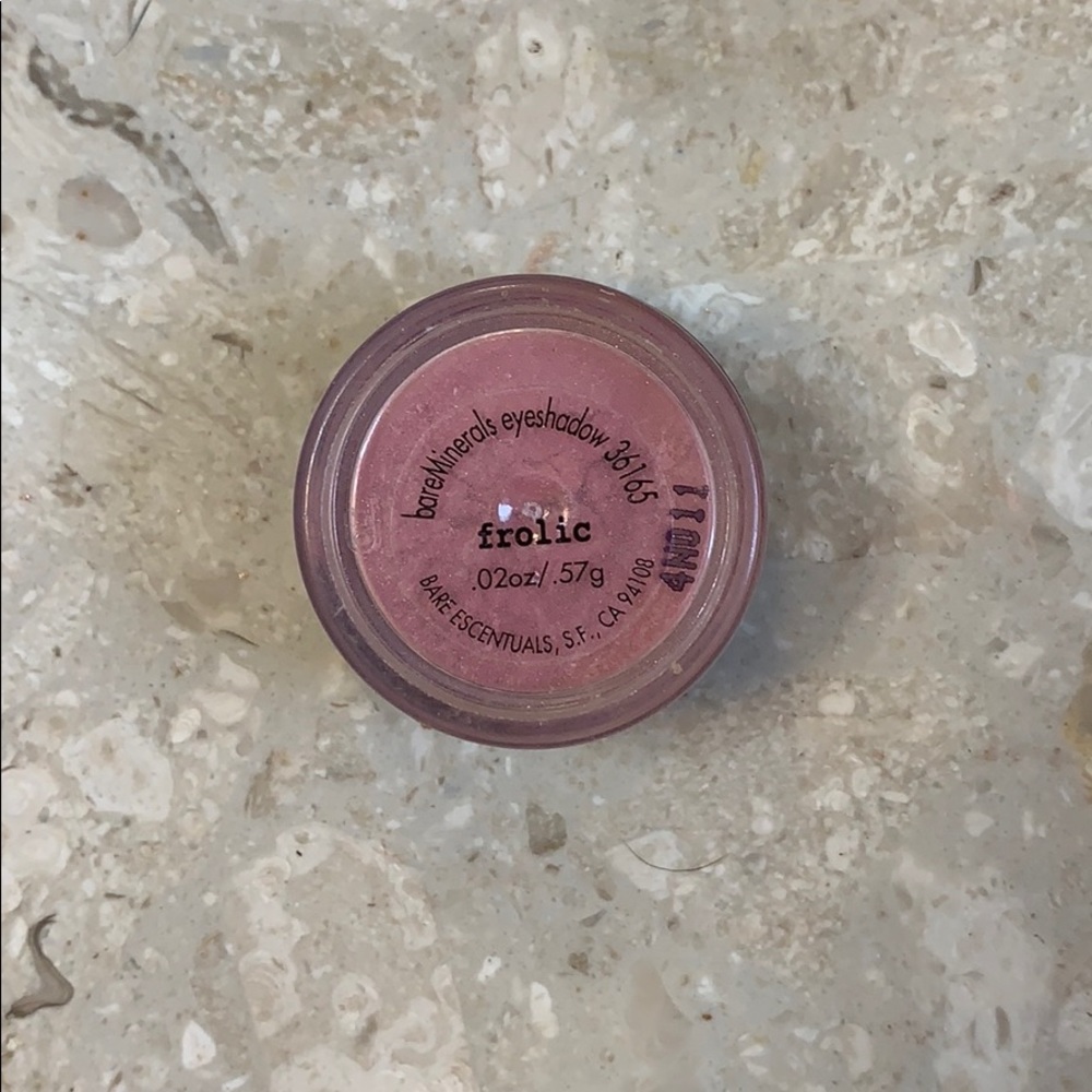 Bare minerals eye shadow in ‘frolic’